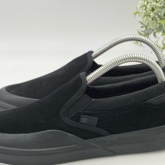 DC Shoes Men's Infinite Slip-On Skate
Shoes Black/Black/Black Sz 8 flat low top - Picture 6 of 15
